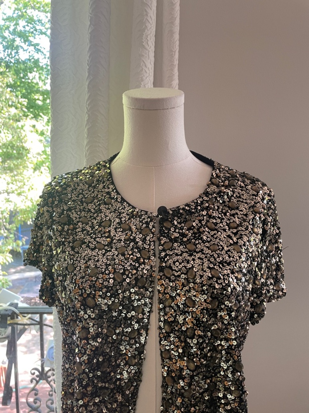 Chico’s Bolero NWT Size 1 Starlight Pizzazz Black and Gold Sweater Stunning - Picture 2 of 13
